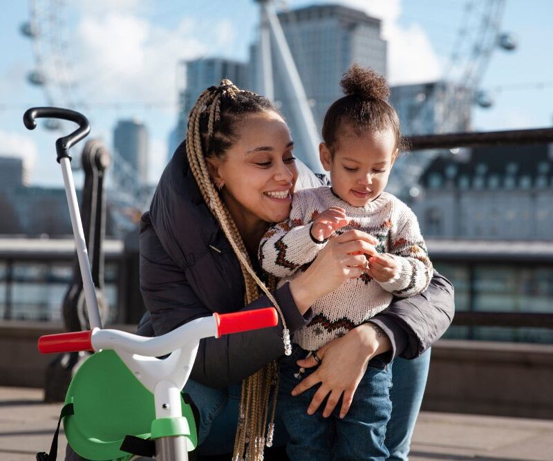 Nacionalidade de filhos adotivos no exterior: o que o STF decidiu e como isso impacta o registro civil